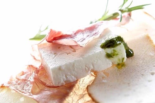 Reseptejä: Feta-lampaanjuustosandwich Cecinas de Leonilla